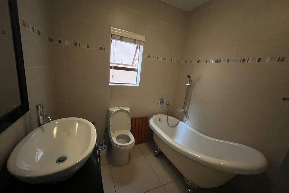 Apartment To Rent in Randburg Central, Randburg - Photo 2