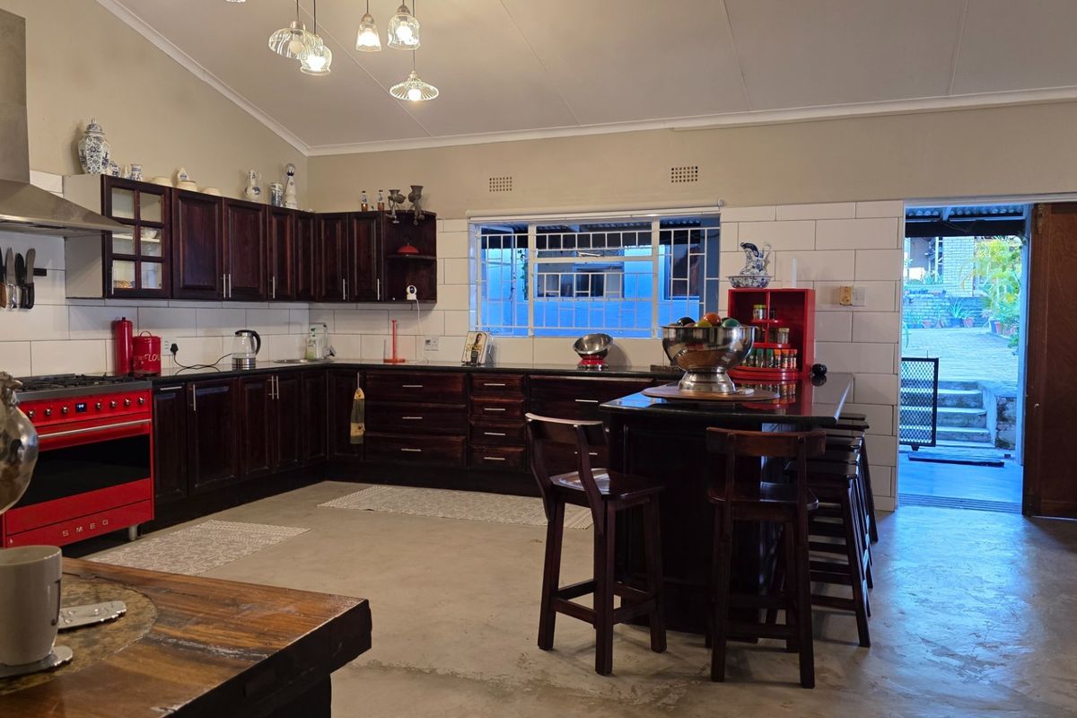 Trade the Rush for Space, Privacy and Lowveld Living - Photo 4