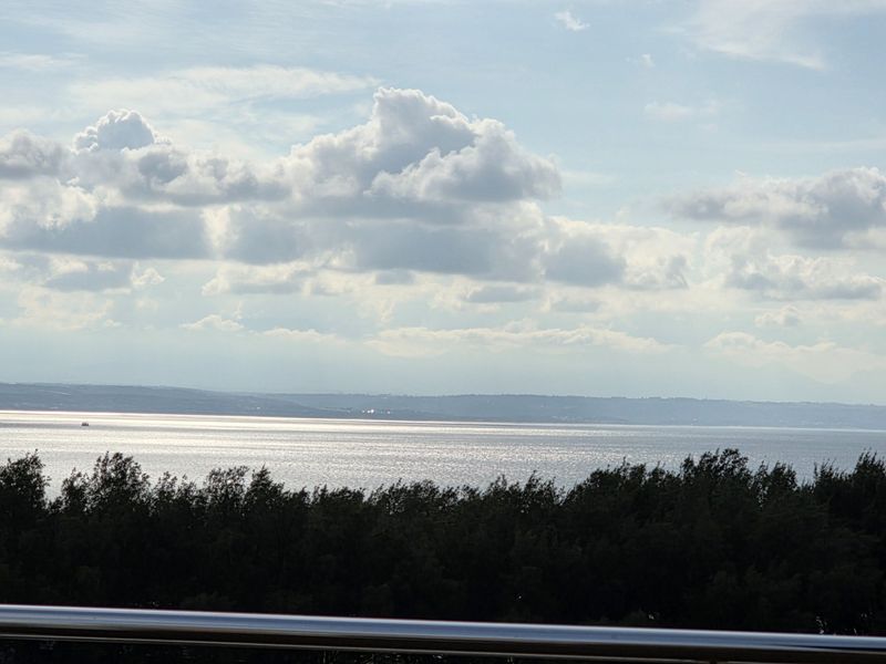 Ocean views. Pool days. Slow Sundays on the deck. - Photo 1