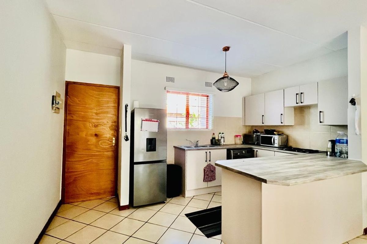 Apartment For Sale in Northwold, Randburg - Photo 5
