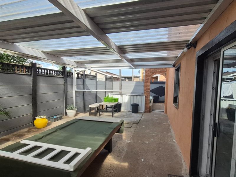 3 bedroom House For Sale in Jacobs, Austerville, Durban. - Photo 3