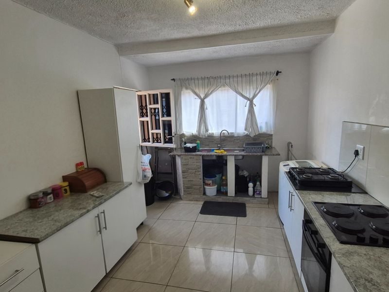 3 bedroom House For Sale in Jacobs, Austerville, Durban. - Photo 7