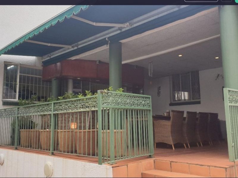 URGENT House For Sale in Kensington, Johannesburg - Photo 10