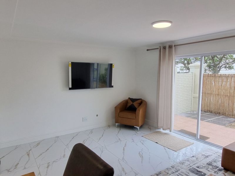 Luxury Fully Furnished 2 Bedroom Duplex in Secure Estate - Utilities, Wi-Fi Included | Century City - Photo 8