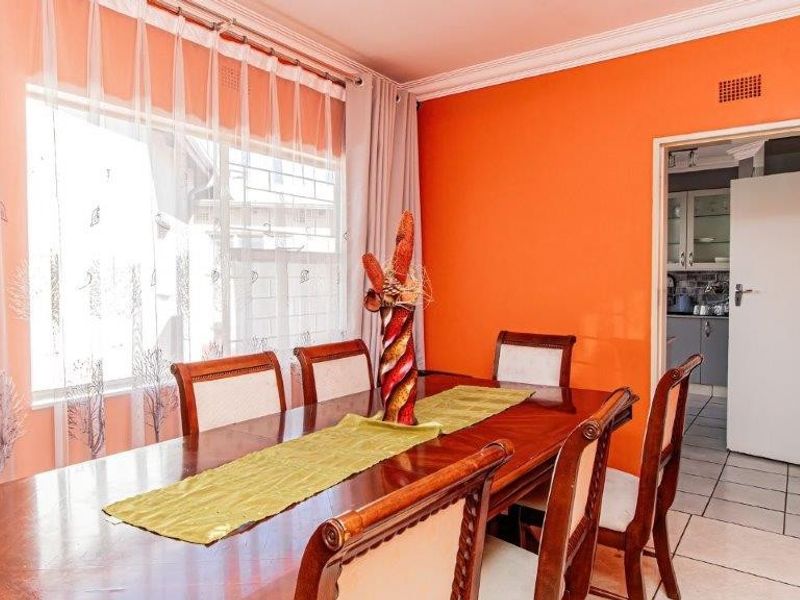 House For Sale in Birch Acres, Kempton Park - Photo 8