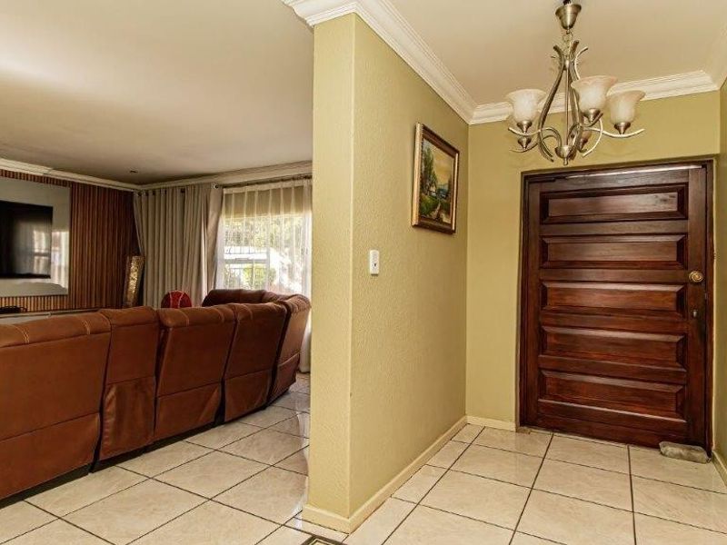 House For Sale in Birch Acres, Kempton Park - Photo 7