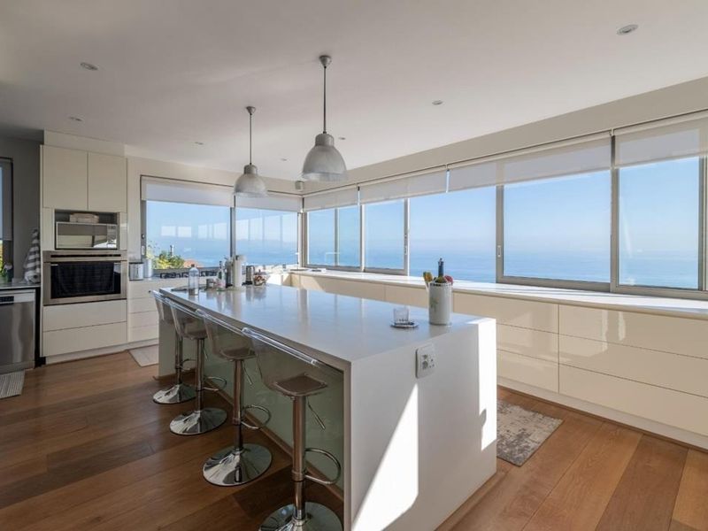 Beautiful modern open-plan home with ample natural light for sale - Photo 5
