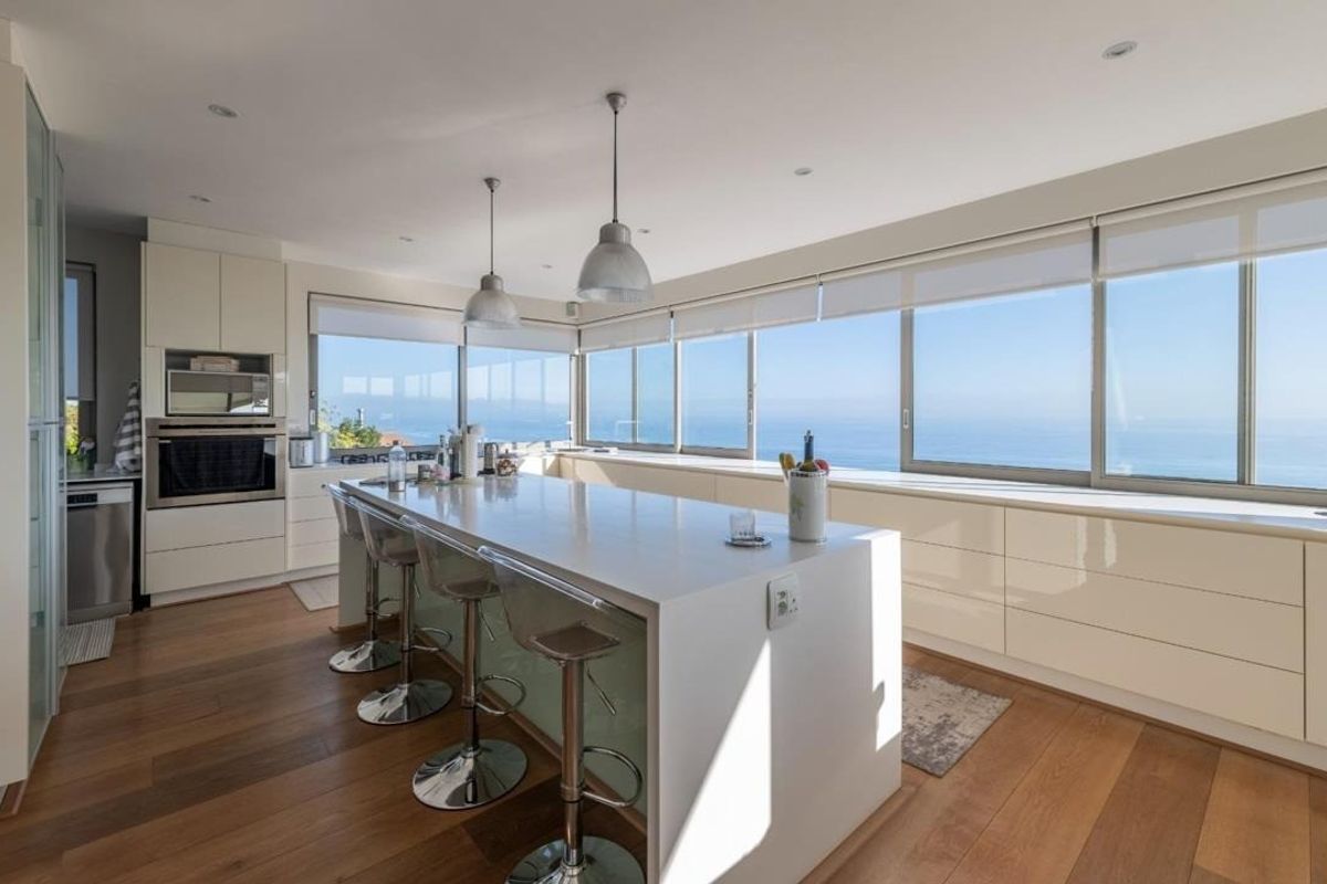 Beautiful modern open-plan home with ample natural light for sale - Photo 5