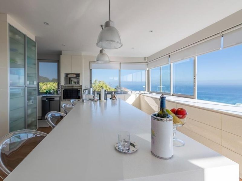 Beautiful modern open-plan home with ample natural light for sale - Photo 6