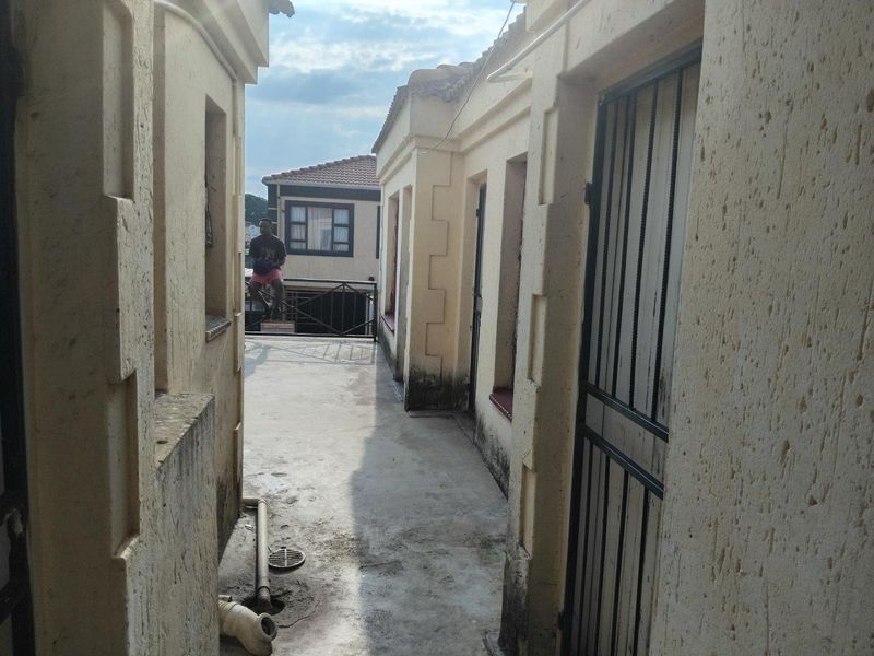 Apartment For Sale in Ehlanzeni, Tembisa - Photo 6