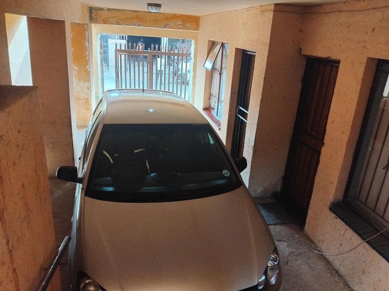 Apartment For Sale in Ehlanzeni, Tembisa - Photo 3