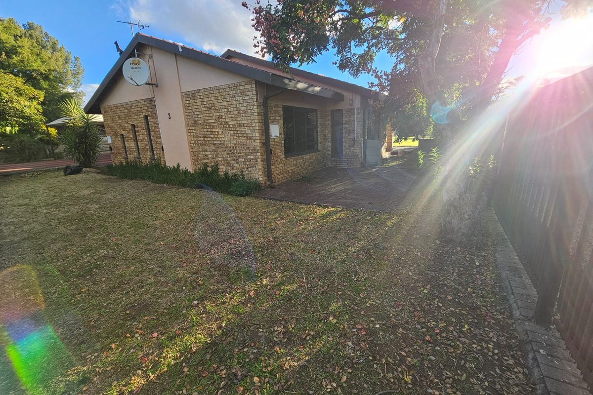 Family Home For Sale In Riebeeckstad - Photo 3