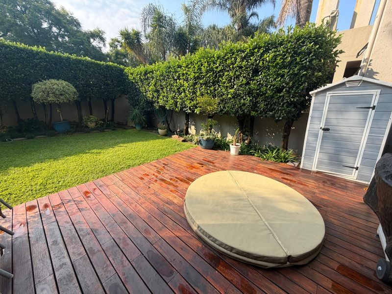 Ground Floor Garden Gem | 3-Bedroom Unit in the Heart of Bryanston - Photo 4