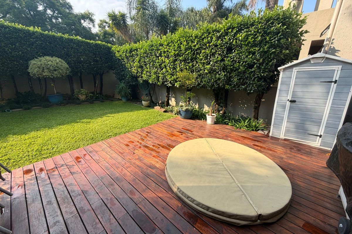 Ground Floor Garden Gem | 3-Bedroom Unit in the Heart of Bryanston - Photo 4