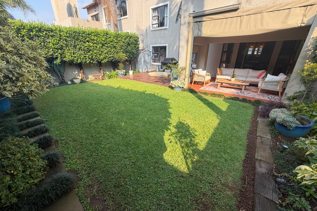 Ground Floor Garden Gem | 3-Bedroom Unit in the Heart of Bryanston - Photo 3