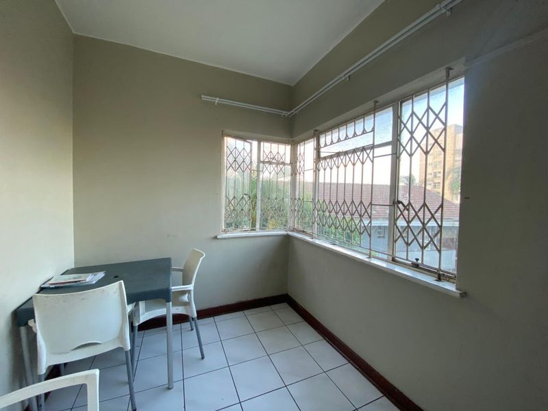 Apartment To Rent in Musgrave, Currie Road, Durban - Photo 9