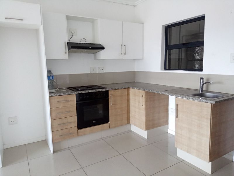 Stunning Apartment - Photo 6
