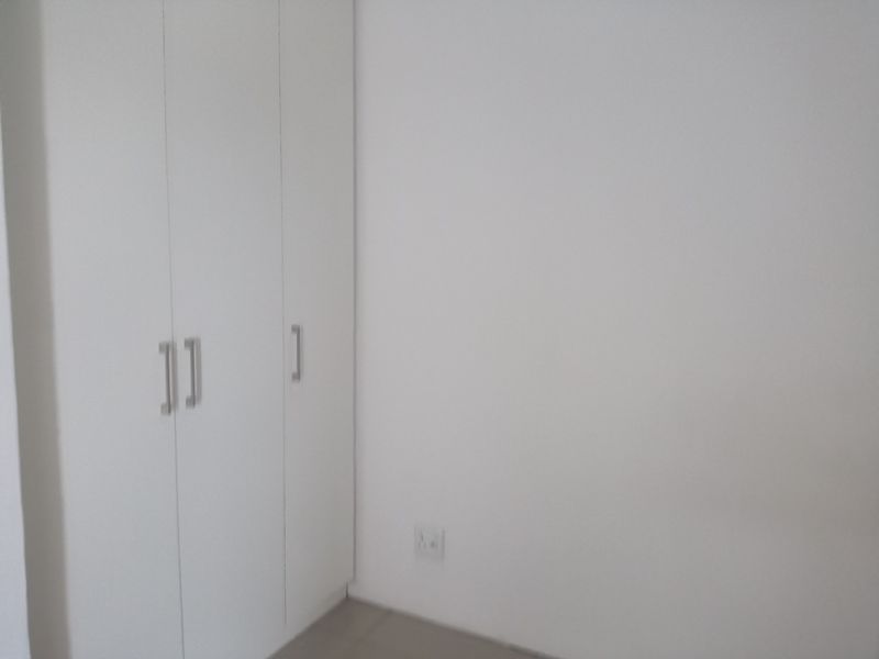 Stunning Apartment - Photo 9