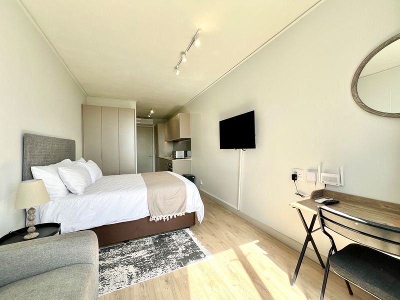Studio Apartment To Rent in Rosebank, Johannesburg - Photo 6