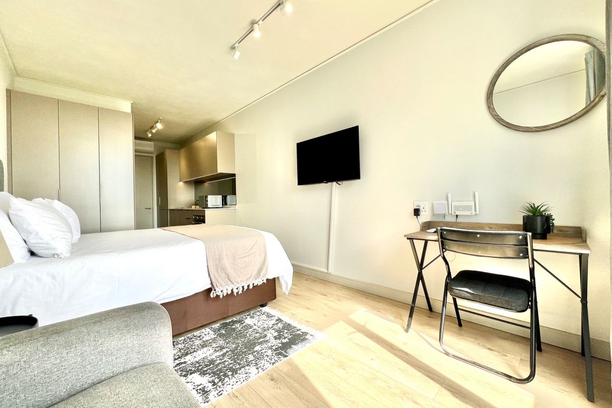 Studio Apartment To Rent in Rosebank, Johannesburg - Photo 4