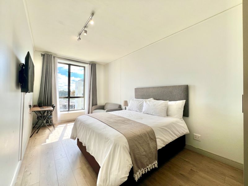 Studio Apartment To Rent in Rosebank, Johannesburg - Photo 3