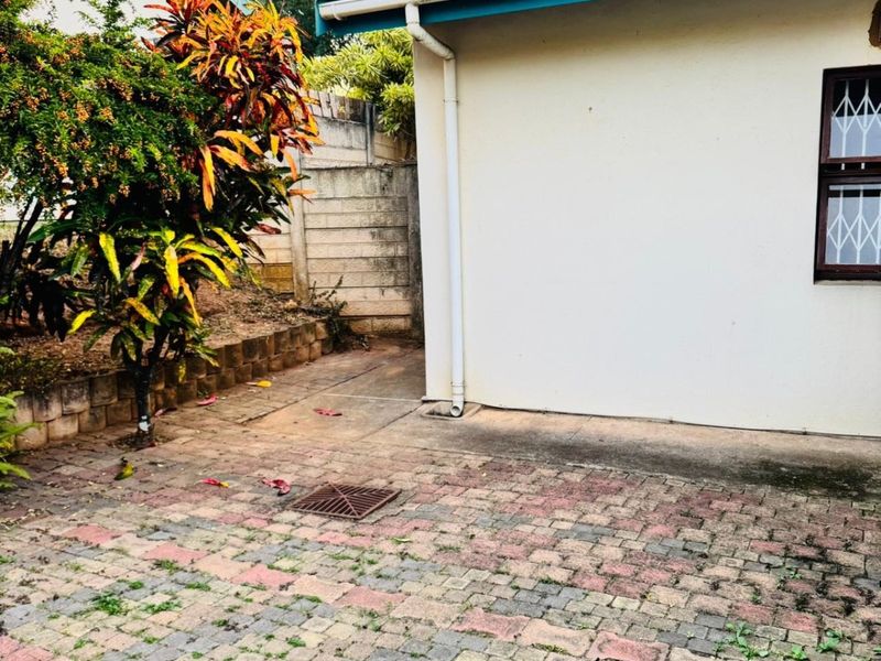 House To Rent in Amanzimtoti, KwaZulu Natal - Photo 4