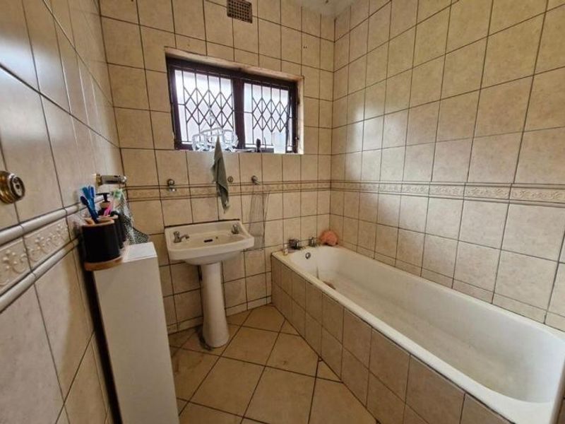 House For Sale in Bellair, Durban, KwaZulu Natal - Photo 8