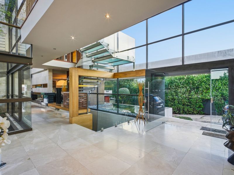 Luxury Masterpiece Designed By  Nico van der Meulen - Photo 7