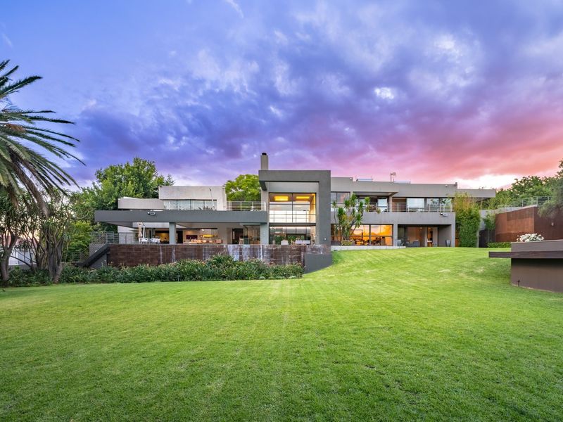 Luxury Masterpiece Designed By  Nico van der Meulen - Photo 2