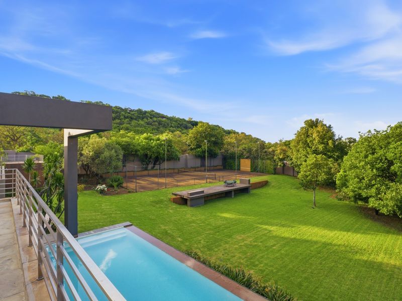 Luxury Masterpiece Designed By  Nico van der Meulen - Photo 4