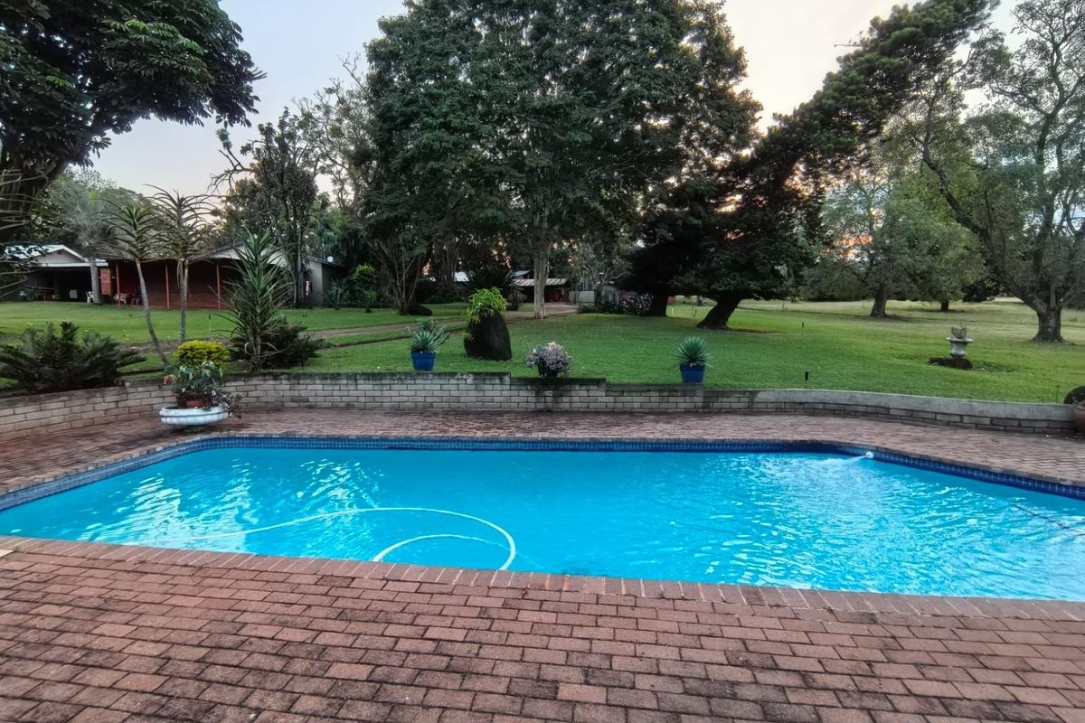 Exceptional guest farm, including a wedding venue and overnight accomodation for sale. - Photo 3