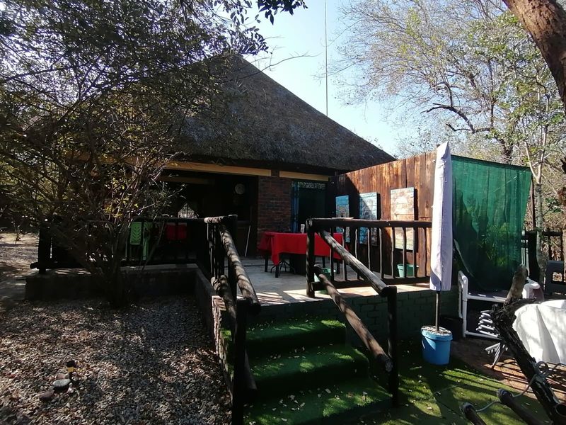 Dual-Living Opportunity Next to Lionspruit! - Photo 2