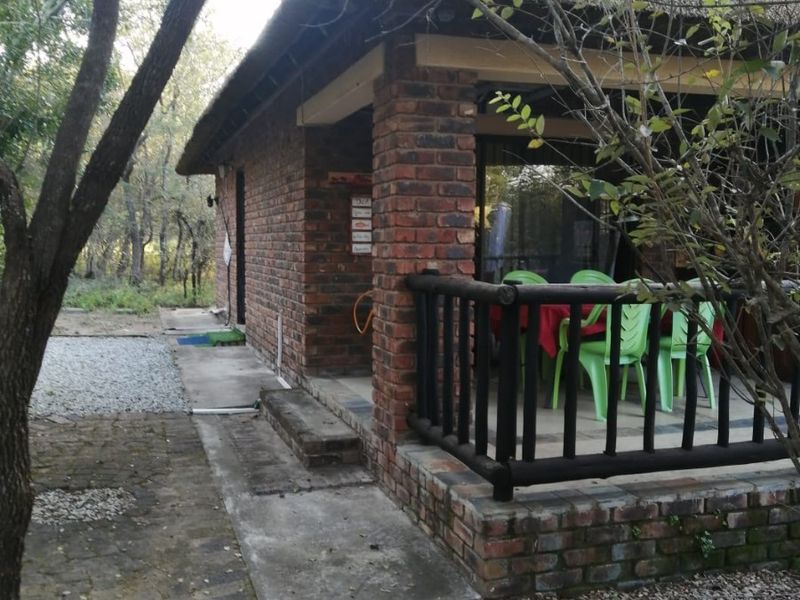 Dual-Living Opportunity Next to Lionspruit! - Photo 4