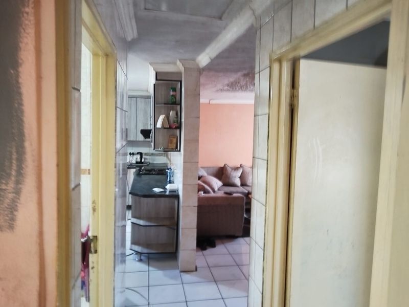 House For Sale in Theresapark, Akasia - Photo 5