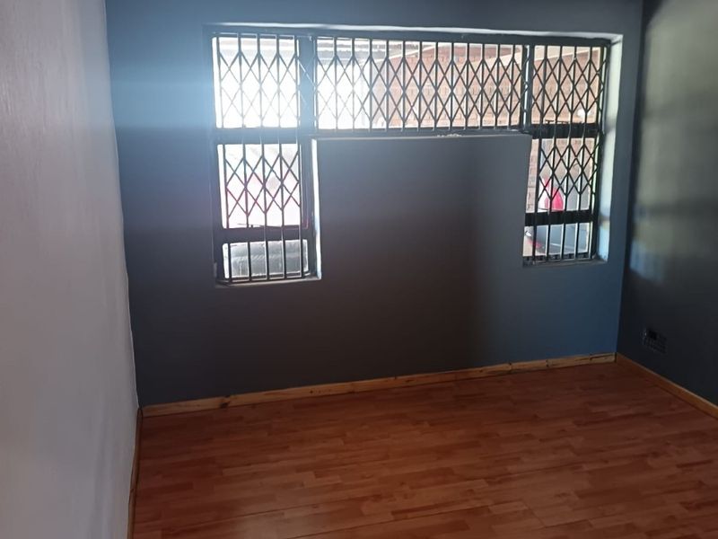 Cottage To Rent in Norkem Park, Kempton Park - Photo 2