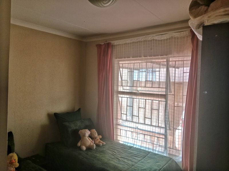 House For Sale in Soshanguve VV, Soshanguve East - Photo 6