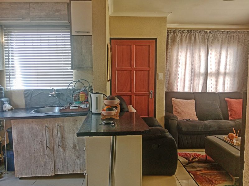 House For Sale in Soshanguve VV, Soshanguve East - Photo 3