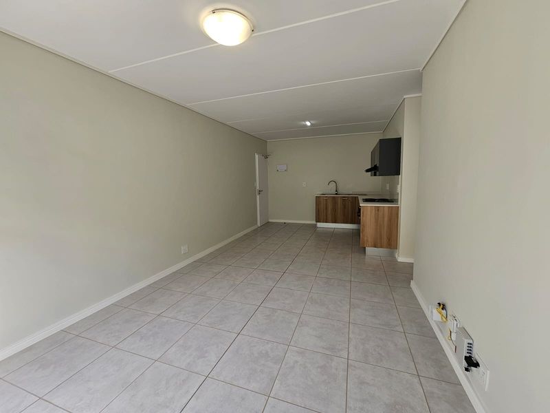 Premium Executive Apartment For Sale in Witfield, Boksburg - Taking Offers. - Photo 4