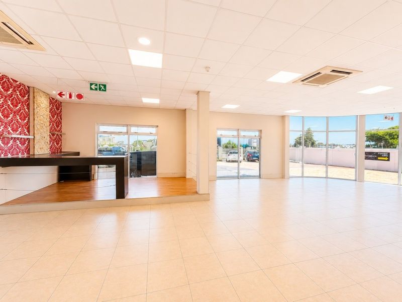 Grounf floor Commercial Property To Rent in Milnerton - Photo 10