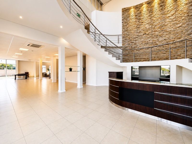 Grounf floor Commercial Property To Rent in Milnerton - Photo 7