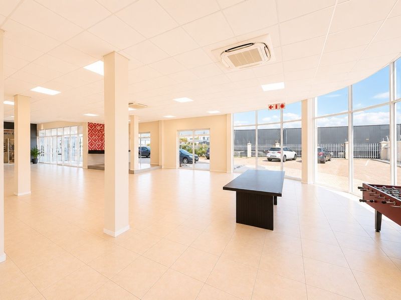 Grounf floor Commercial Property To Rent in Milnerton - Photo 3