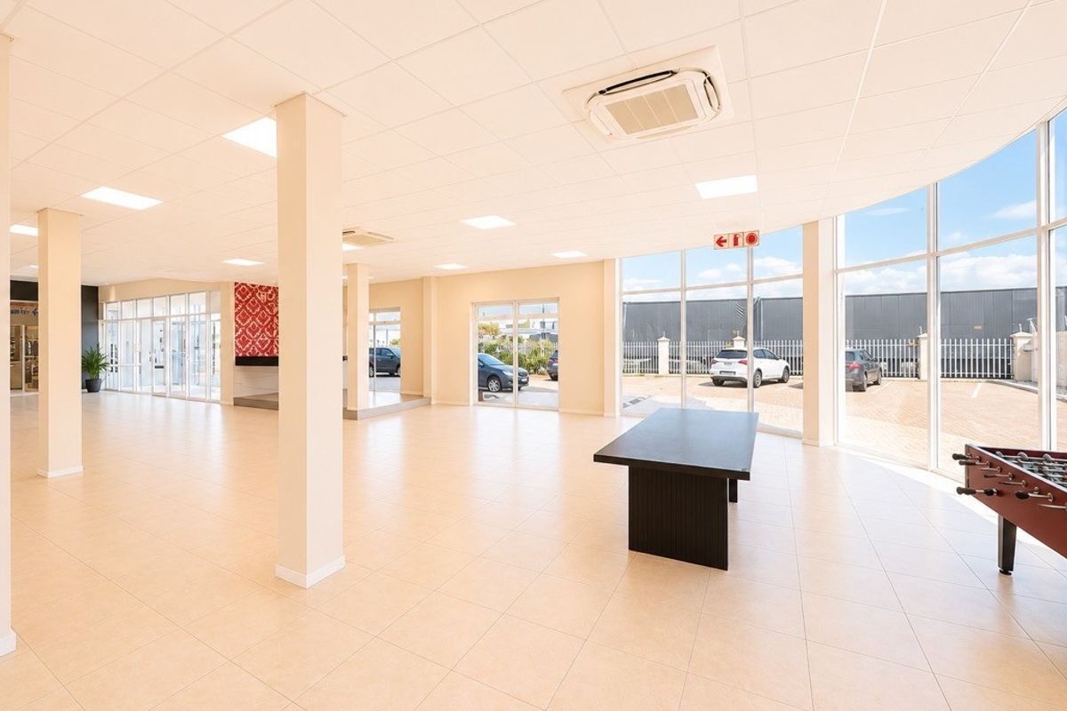 Grounf floor Commercial Property To Rent in Milnerton - Photo 3