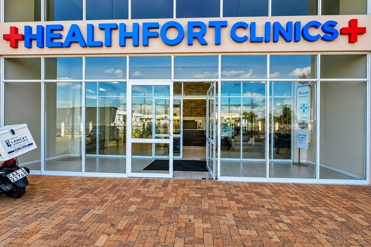 Grounf floor Commercial Property To Rent in Milnerton - Photo 5