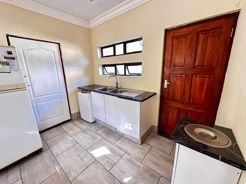 House For Sale in Val De Grace, Pretoria - Photo 7