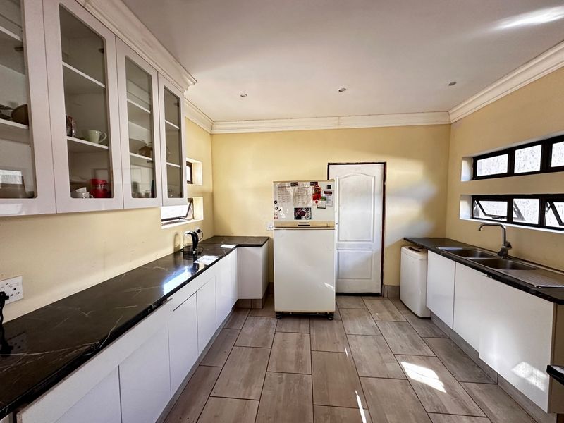 House For Sale in Val De Grace, Pretoria - Photo 6
