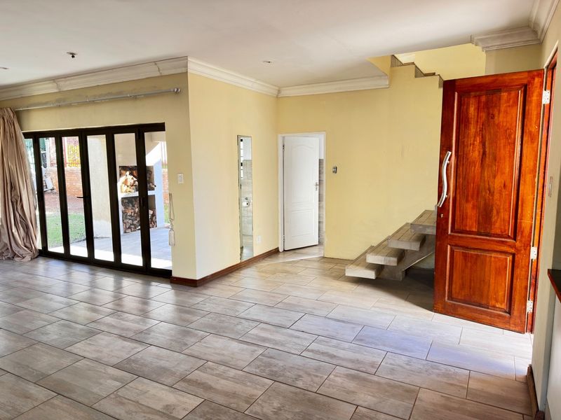 House For Sale in Val De Grace, Pretoria - Photo 4