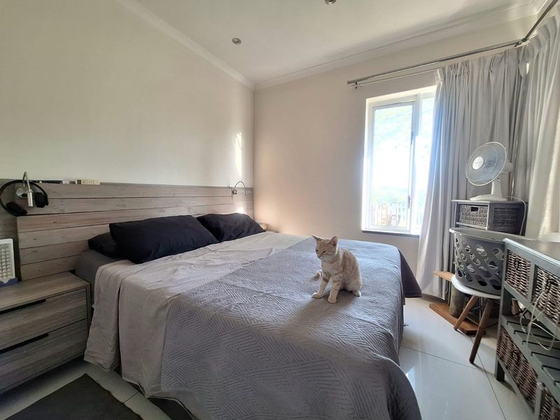 Ground Floor 2 Bed 2 Bath with Dam Views in Sheffield Manor Estate - Photo 10