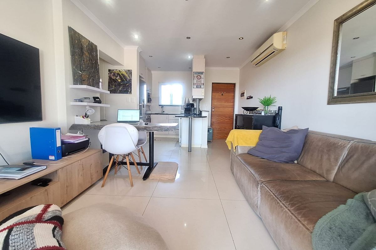 Ground Floor 2 Bed 2 Bath with Dam Views in Sheffield Manor Estate - Photo 5