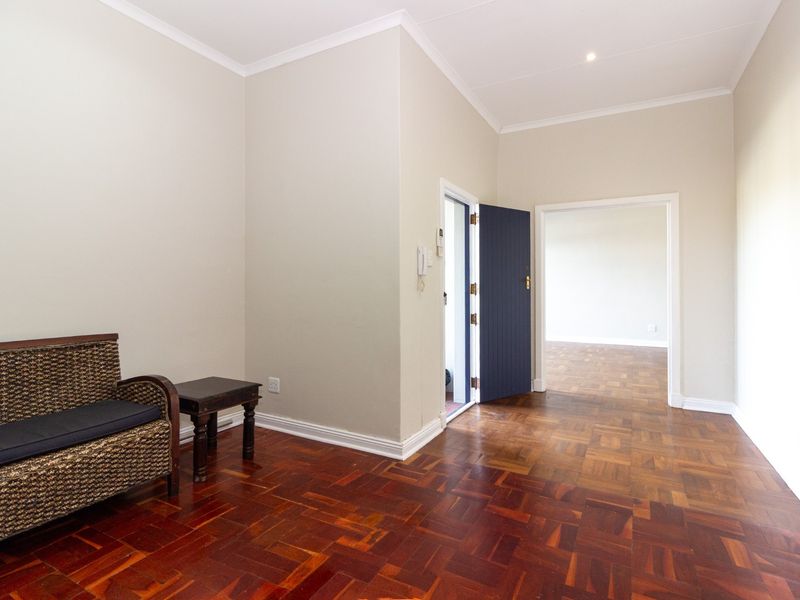 Freshly Renovated 150 sqm Office Space To Let in Mill Park - Photo 9