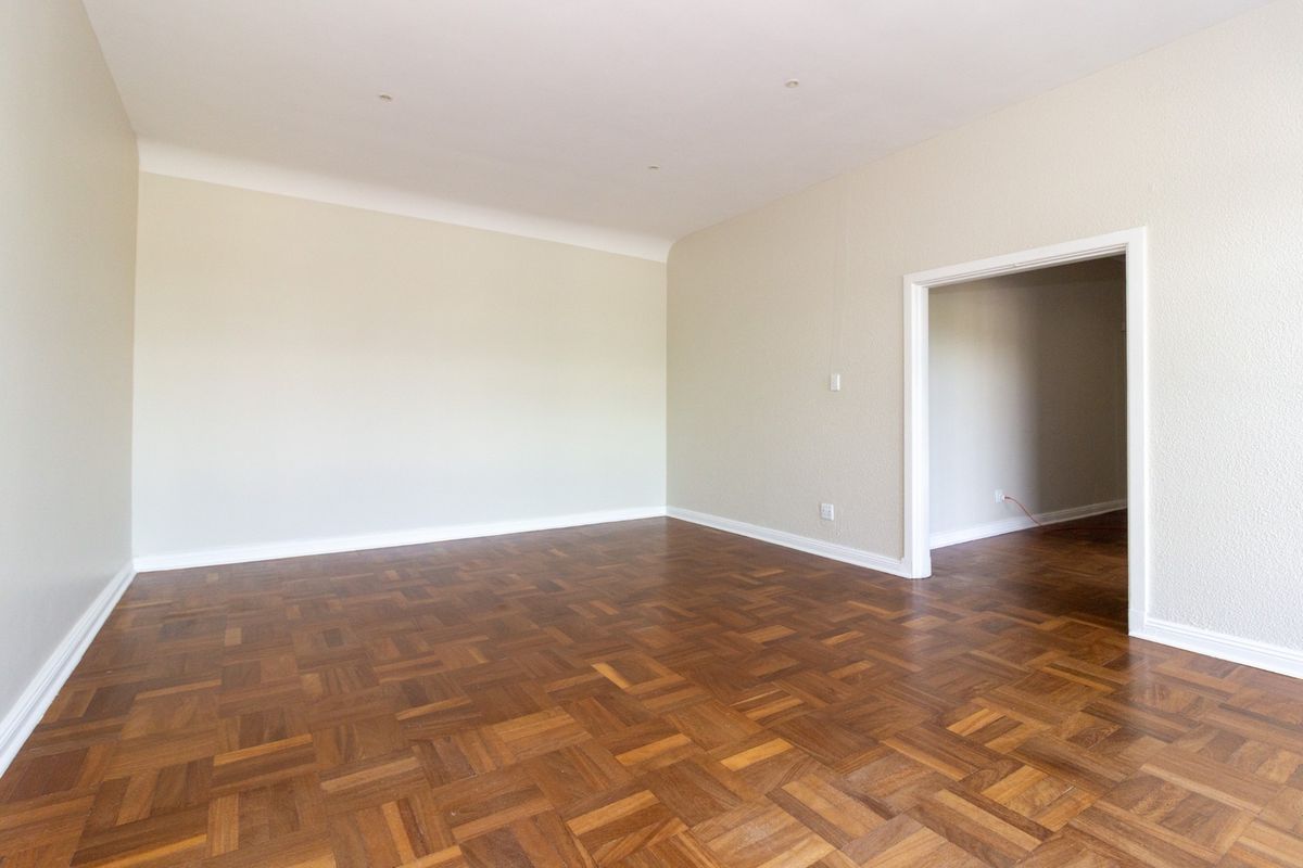 Freshly Renovated 150 sqm Office Space To Let in Mill Park - Photo 4